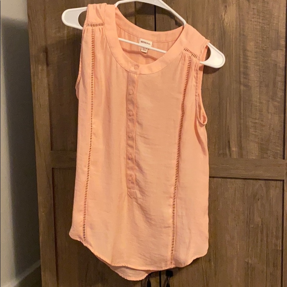 Pale pink top